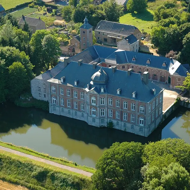 Château Vierset3 - M. Bruggeman - web 2.jpg