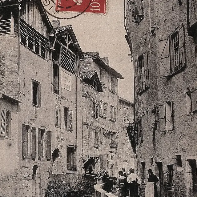 carte postale ancienne rue Canal.jpg