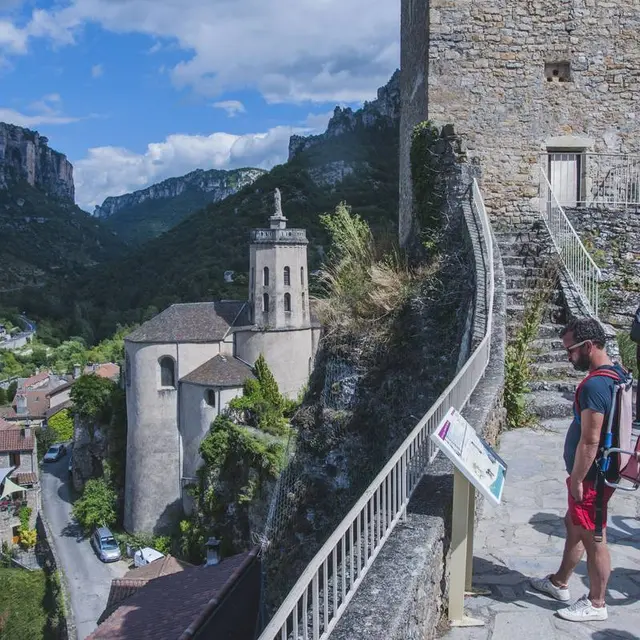 Tour carrée de Peyreleau©Style Millau Tourisme.jpg