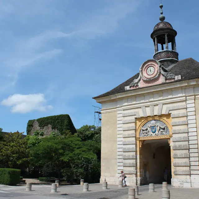 Porte de Givry