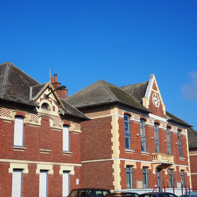 Mairie d'Arleux - Art déco - Douaisis - Nord- France.jpg