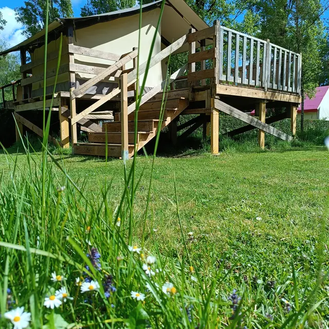Camping du pont d'oust Peillac.jpg