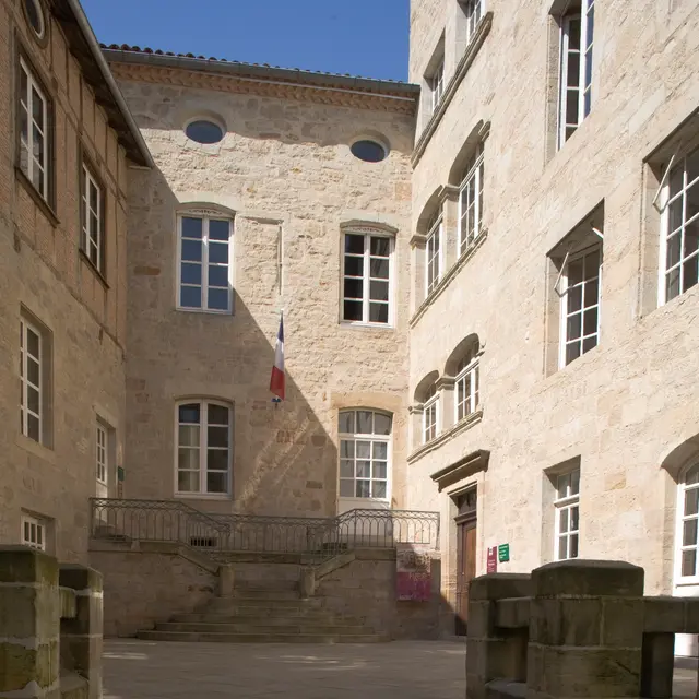 vue cour hôtel de Colomb - photo Philippe Poitou.jpg