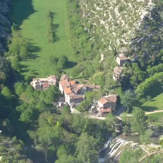 Hameau ©ot Cévennes Navacelle.jpg