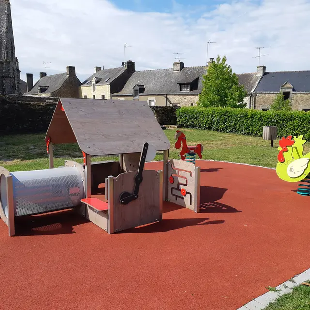 Aire-de-jeux-médiathèque-Molac.jpg