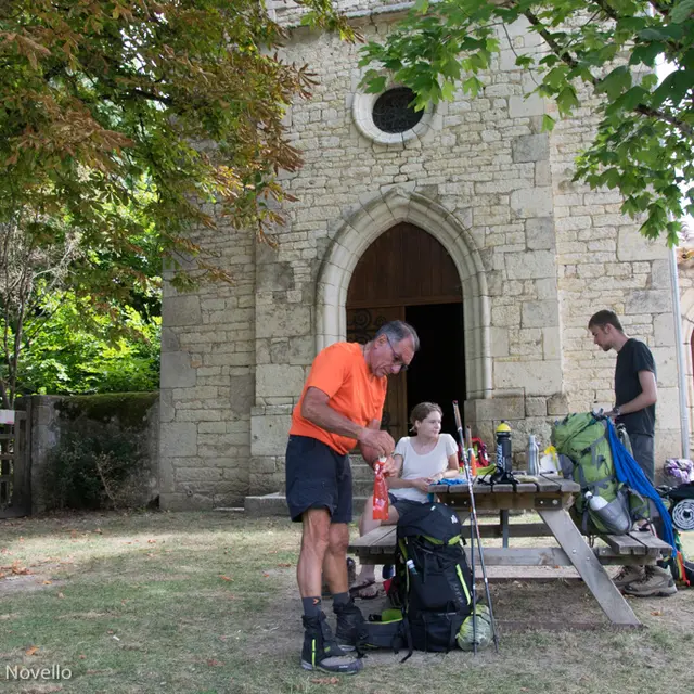 Pélerins à la chapelle de Rouillac--© Lot Tourisme - C. Novello.jpg