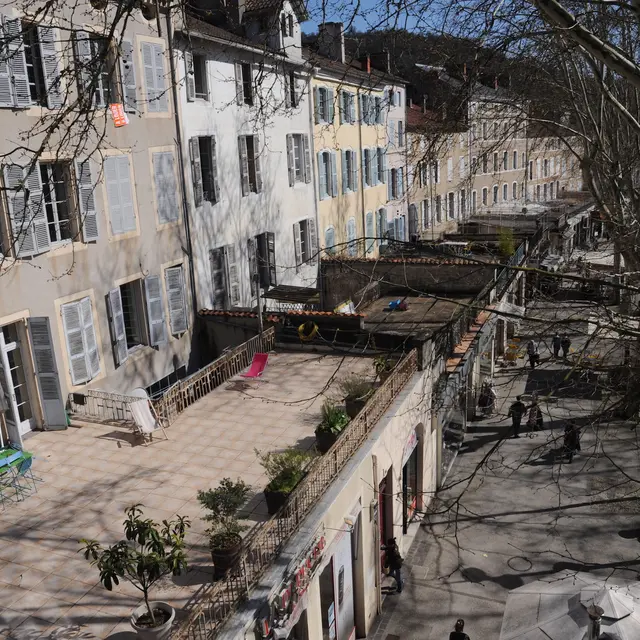 Vue du Bd Gambetta © P.Lasvenes ville de Cahors.JPG