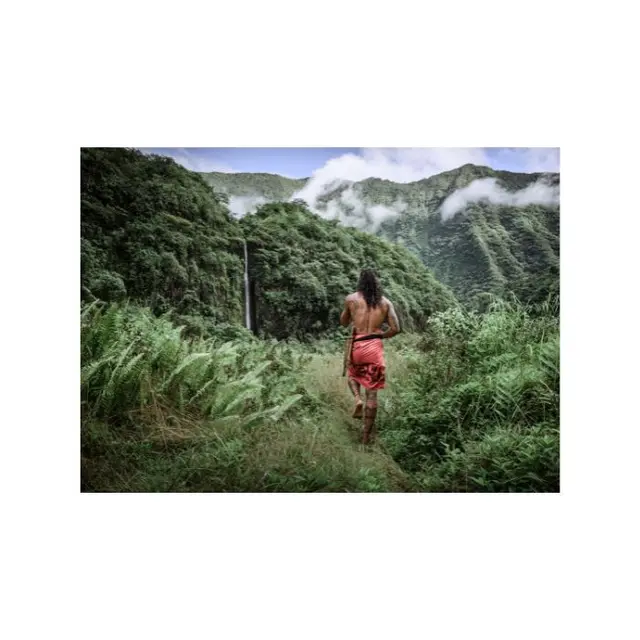Tahiti Café on The Road.jpg