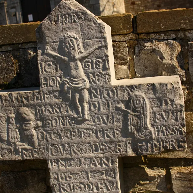 Croix occis - héron - (c) Houbart version web.JPG