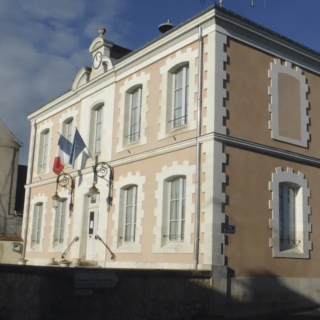 mairie retouchée.jpg