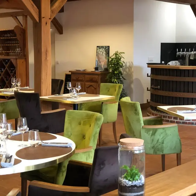 domus restaurant.jpeg