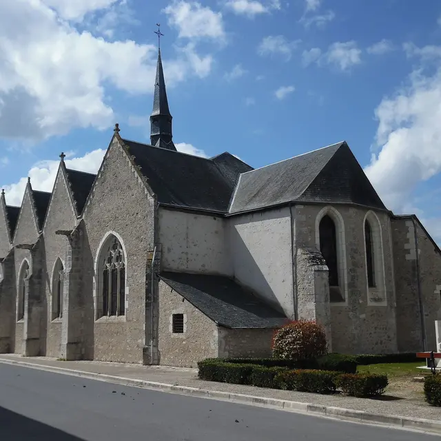 Notre-Dame_de_Chitenay.JPG