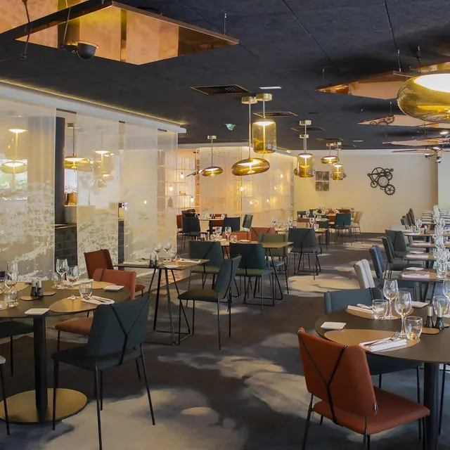 Hotel Mercure Restaurant Le Quai 2.jpg