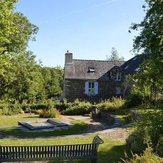 Jardin de la Culture - Rochefort-en-Terre.jpg