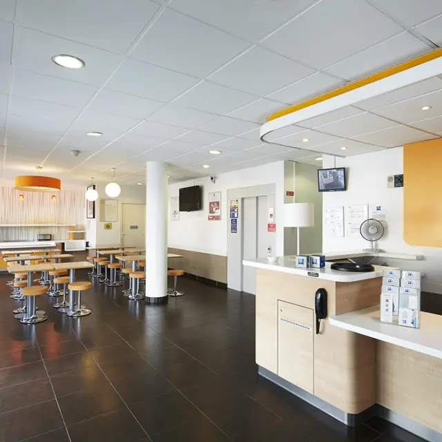 3_Ibis Budget Blois_Reception1031.jpg