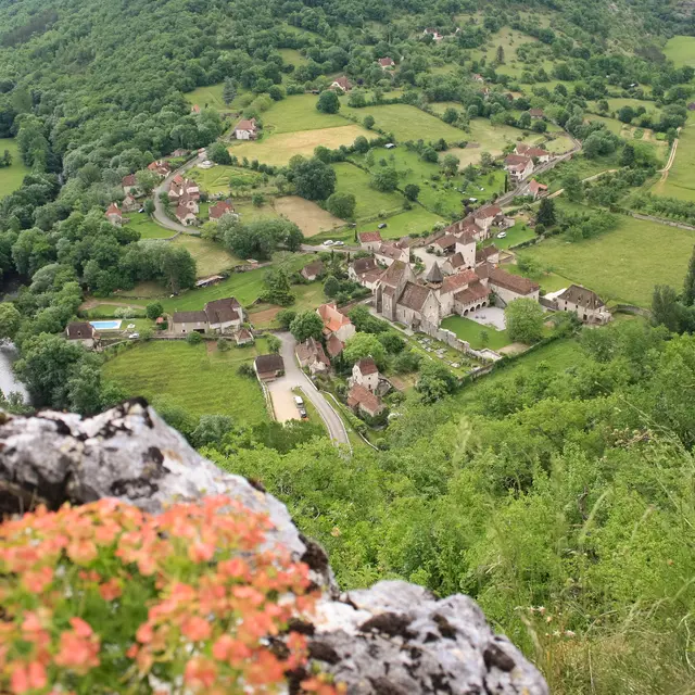 Point de vue dur le village d'Espagnac-Sainte-Eulalie ©© Lot Tourisme - C. Asquier.jpg
