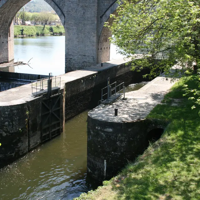 écluse du pont Valentré 2, cl. E.Carrère ville de Cahors.jpg