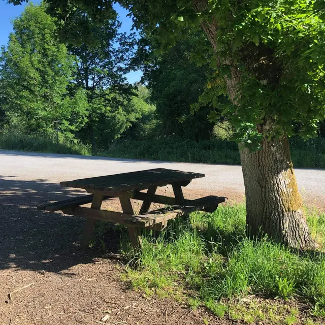 Aire parking des grées 1.jpg