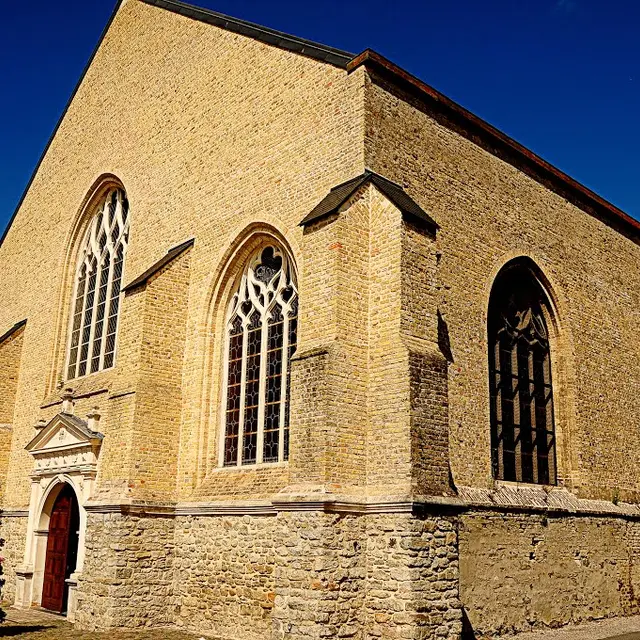 eglise saint willibrord gravelines.jpg