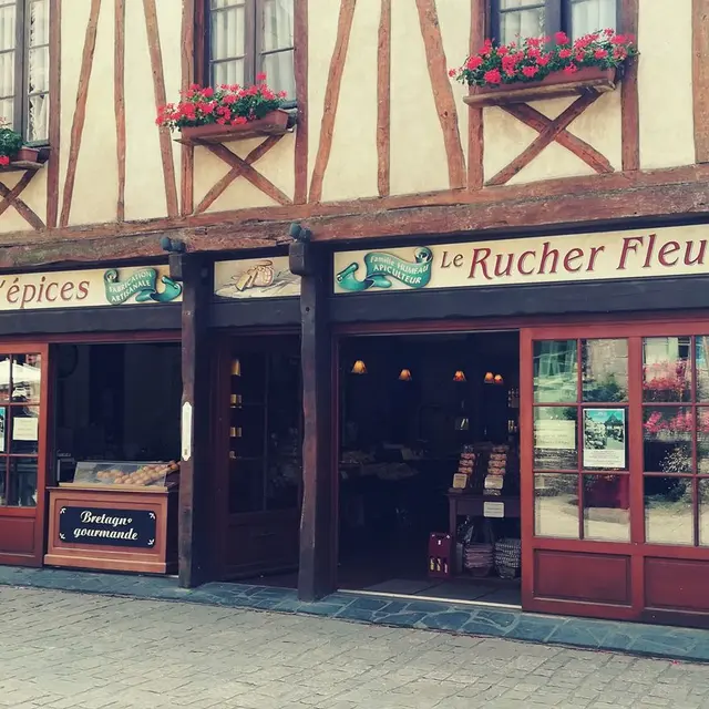Le Rucher Fleuri - Rochefort-en-Terre.jpg