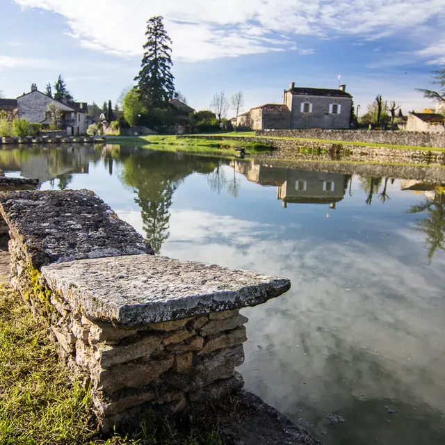 Les lavoirs papillons à Aujols © Lot Tourisme C. Novello.jpg