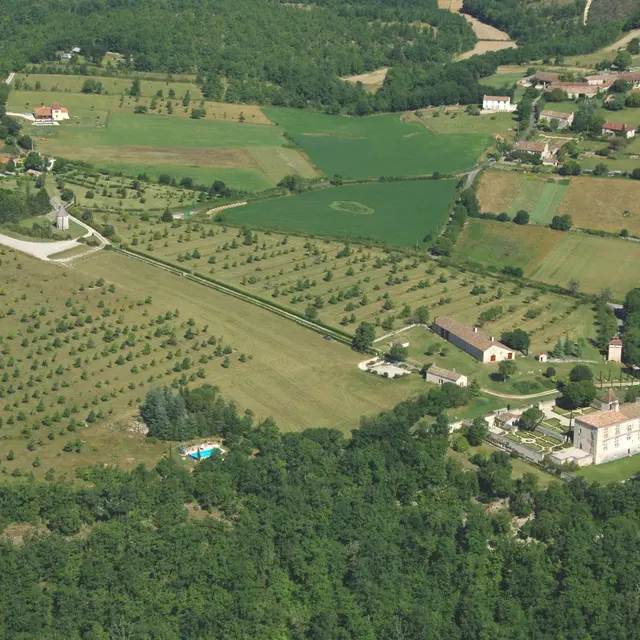Vue aérienne de Cieurac--Lot Tourisme-ECAV aviation-Michel Bernard.jpg