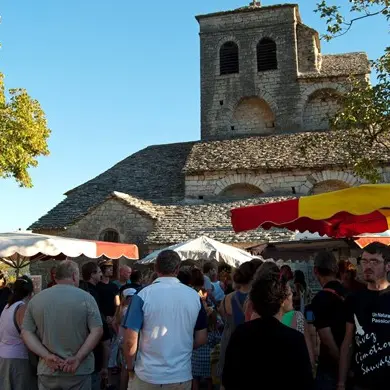Marché Liaucous.jpg