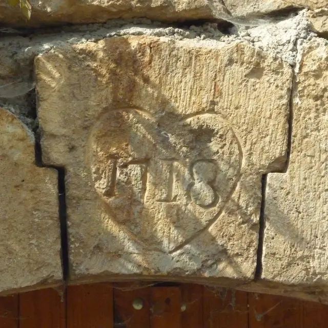 Linteau cJL Bringuier.JPG