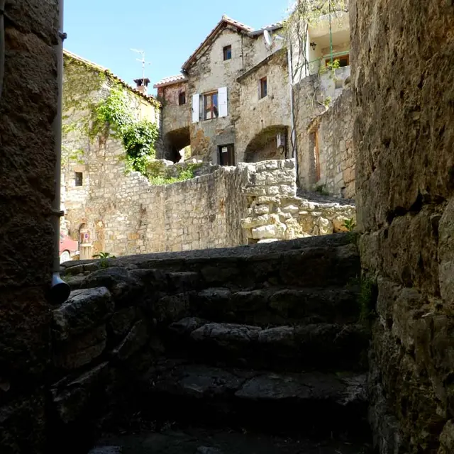 ruelle 2 des caves.jpg