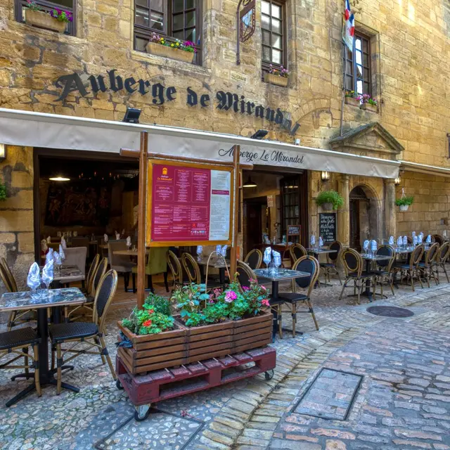 Mirandol-sarlat-terrasse