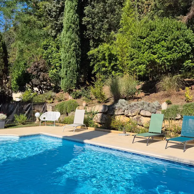 COTE SUD VERT A SARLAT (66) (1)