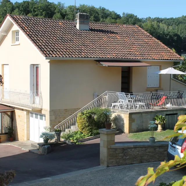 HUGUETTE-MAISON JARDIN TERRASSE