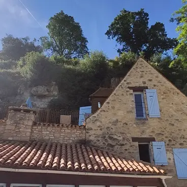 Le Troglodyte-ext