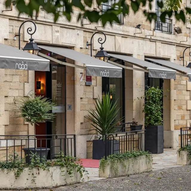 Sarlat-hotel-Naad-exterieur-1400x933