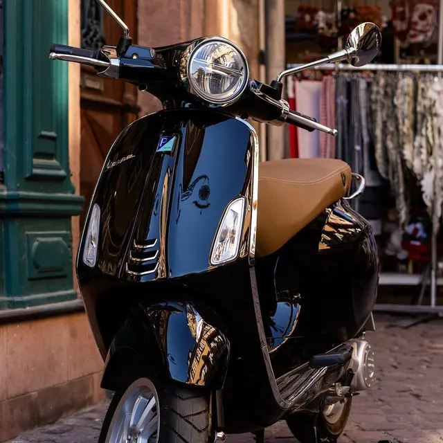 motorcycle-8192323_1280
