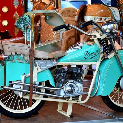 motorbike-2907454_640