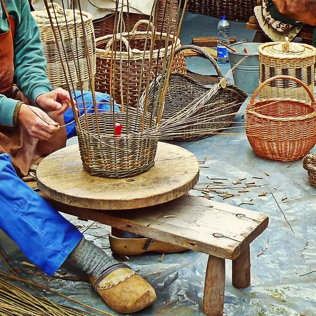 basket-maker-1314017_1280 (1)