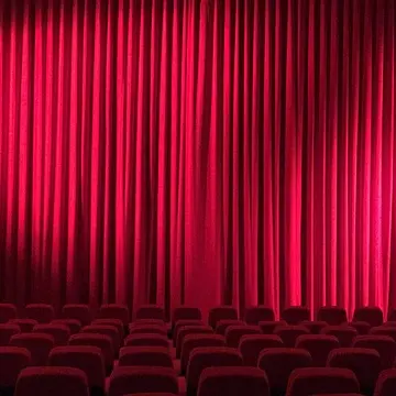 cchriss-movie-theater-2556157_640