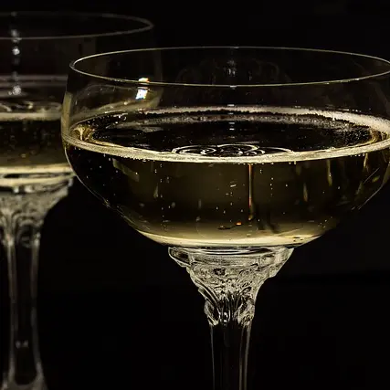 champagne-glasses