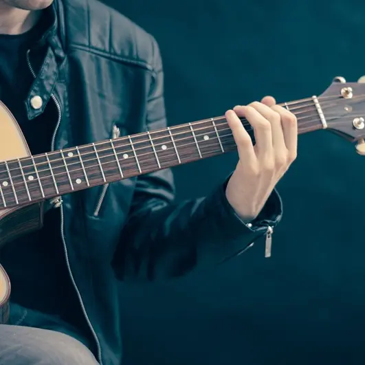 firmbee-guitar