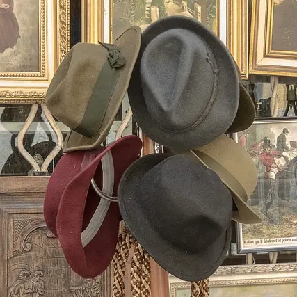 hats-861331_640