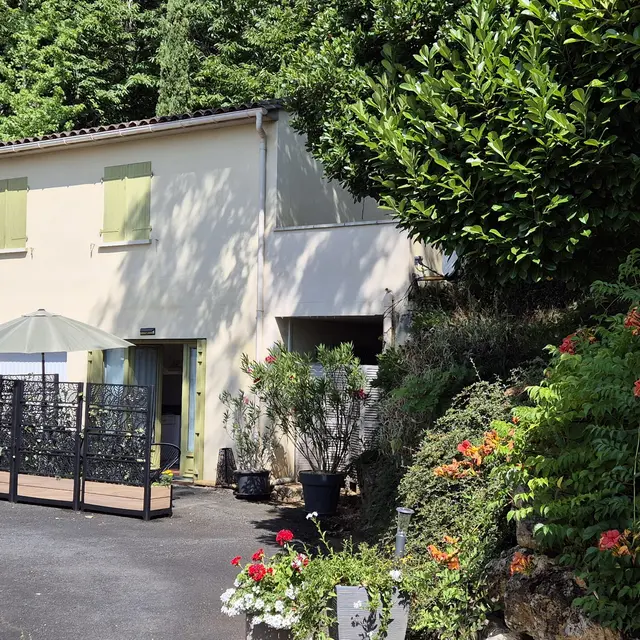 Studio Côté Sud Vert avec piscine à  Sarlat_1