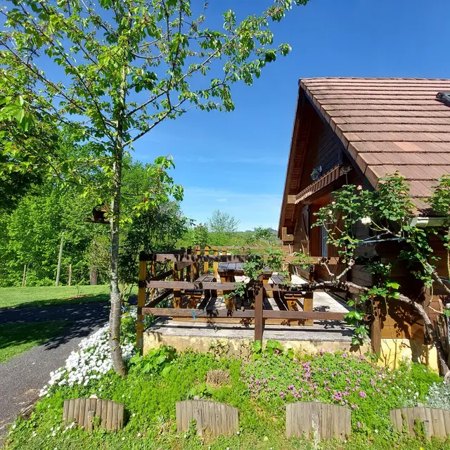 La Petite Maison en bois climatisée sud de Sarlat_1