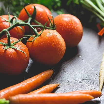 tomatoes-1867744_640