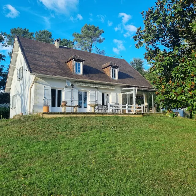 villa les grands pins  à Sarlat