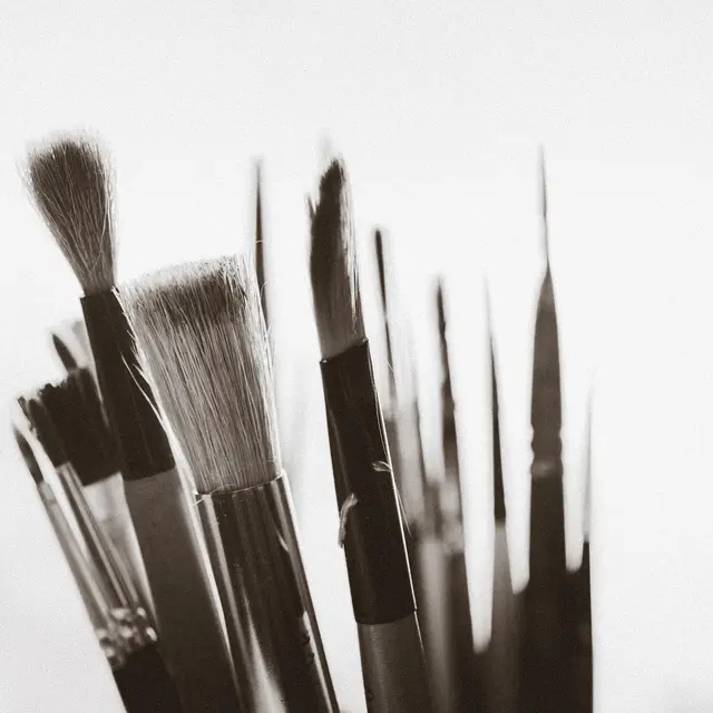 welshpixie-paintbrush-3716263_1920