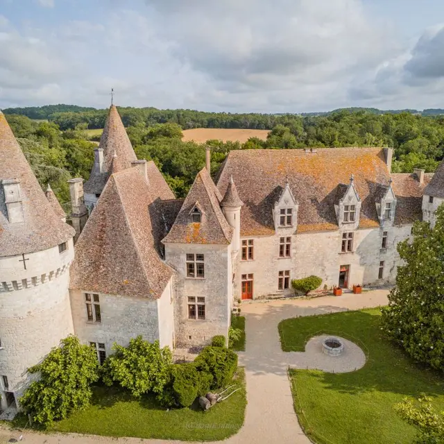 1 château meublé Bergerac Périgord patrimoine architecture monument historique