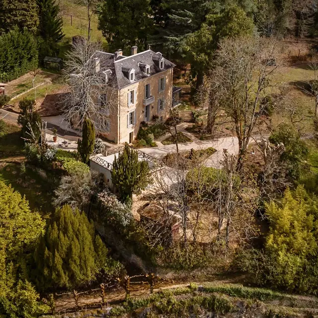 1 Vue aérienne - Le Temps Retrouvé Sarlat