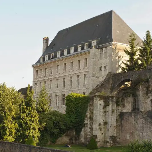 Hotellerie Saint Yves
