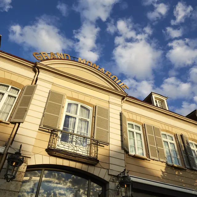 Hôtel Spa Le Grand Monarque